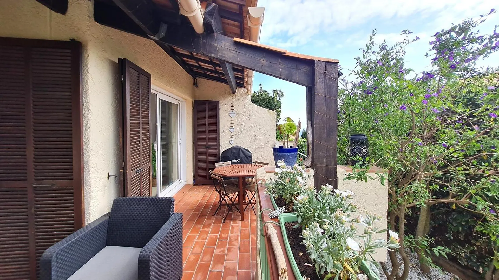 Bel Appartement Renove, Avec Terrasse Et Piscine La Croix-Valmer Apartmán