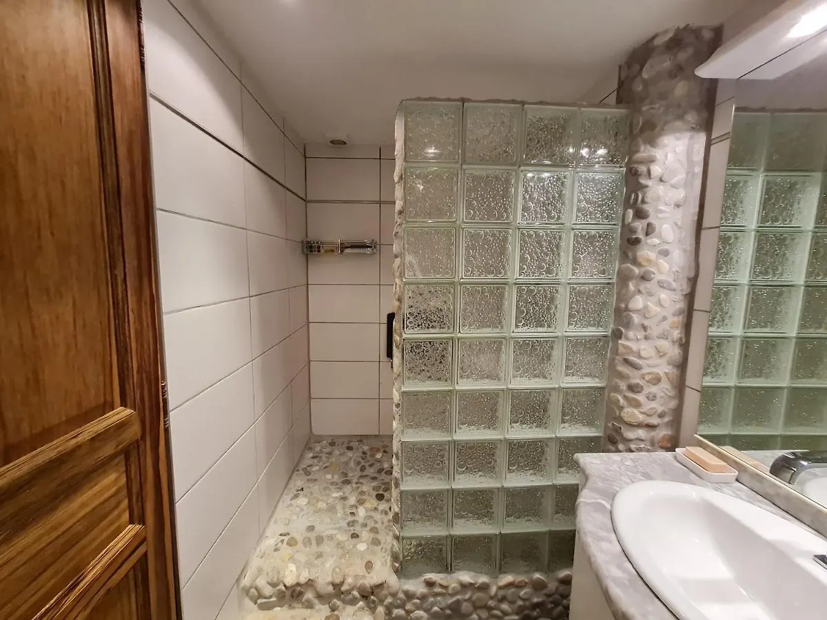 Bel Appartement Renove, Avec Terrasse Et Piscine La Croix-Valmer