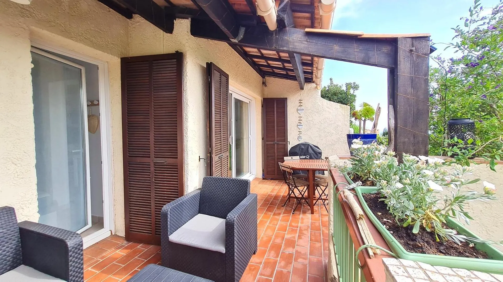 Bel Appartement Renove, Avec Terrasse Et Piscine La Croix-Valmer Frankreich